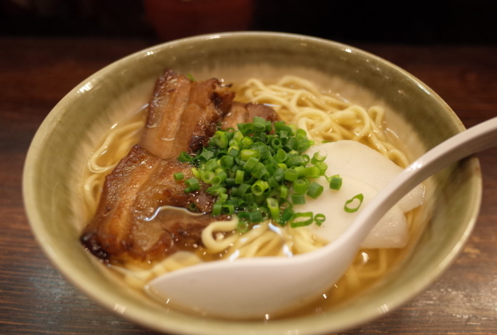 渋谷 やんばるさんでランチ 沖縄料理は海外の方にも人気だった