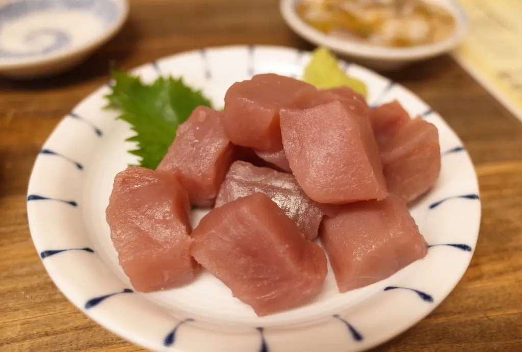 マグロぶつ
