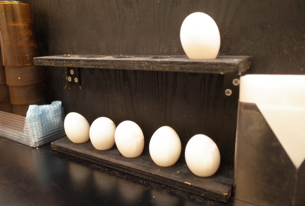 陳列された卵