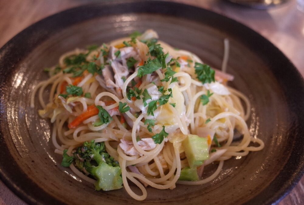 佐渡島サバのスモークと鎌倉野菜のアーリオオーリオ