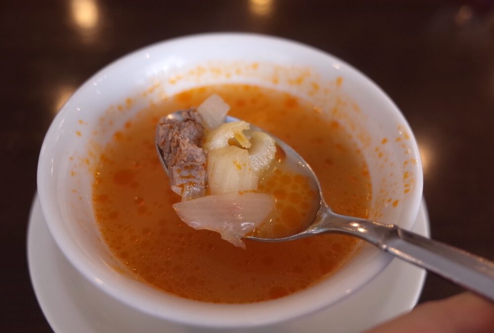 一口のスープ