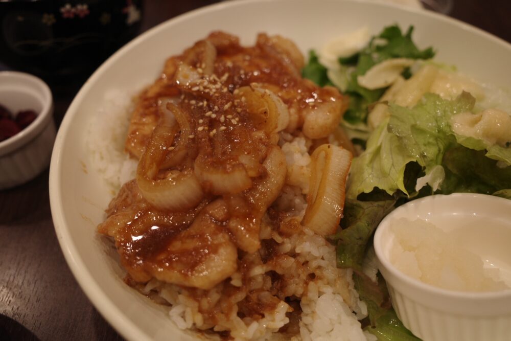 汁ごと食べるしょうが焼きごはん