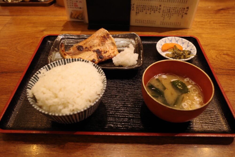 赤魚の粕漬け定食