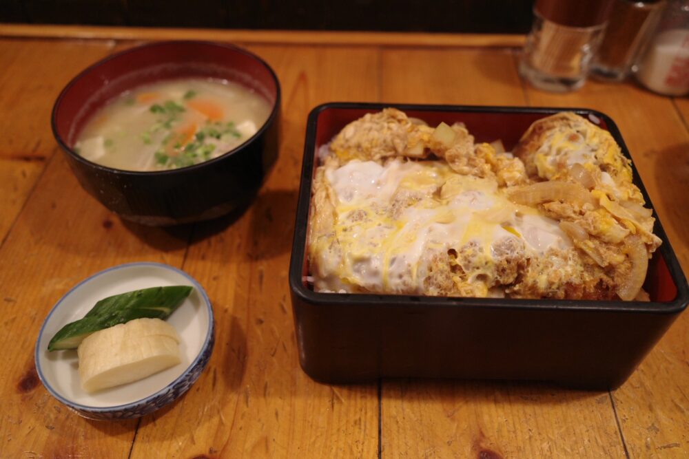 かつ重定食