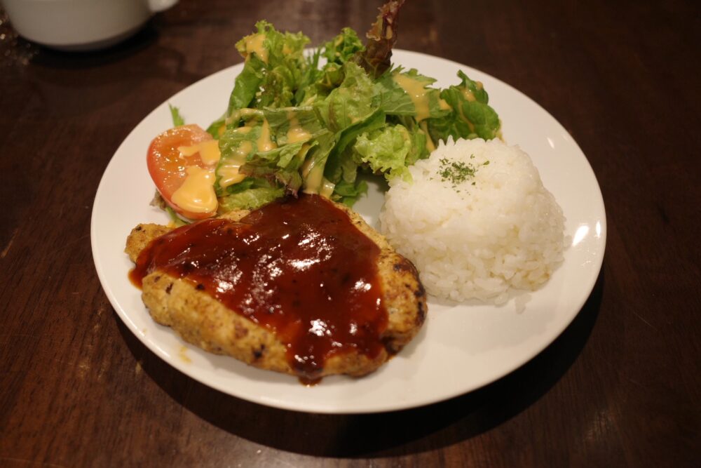 ハンバーグプレートランチ