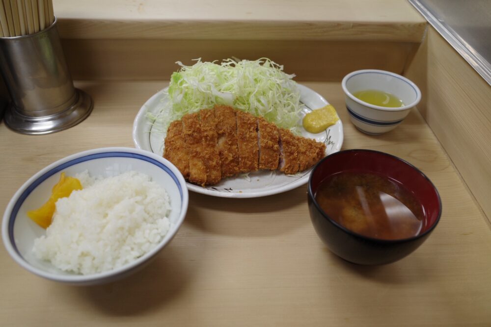 とんかつ定食