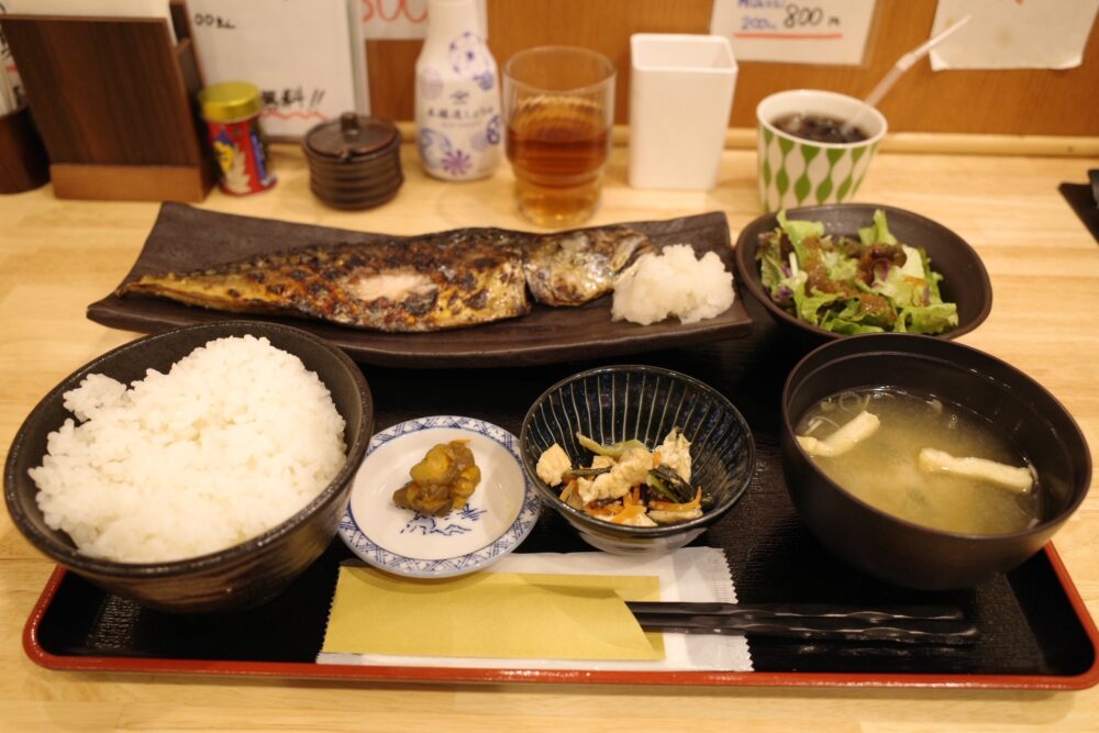 鯖の塩焼き定食