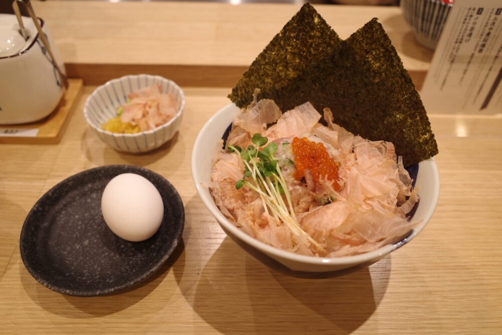 うま味海鮮丼 梅＋生卵セット