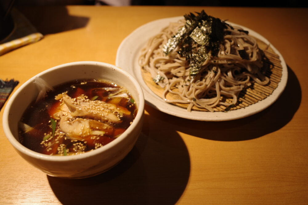 鶏玉つけ蕎麦(チャーシュー入り)