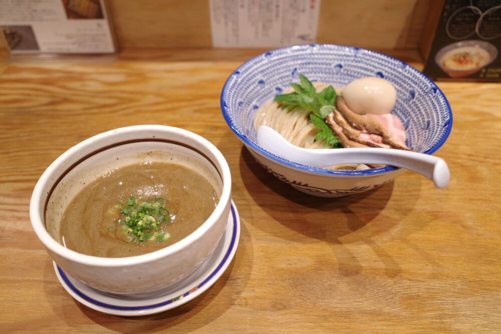 味玉鶏魚介濃厚つけ麺