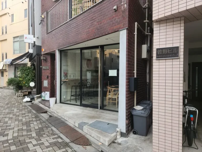 REIさん外観