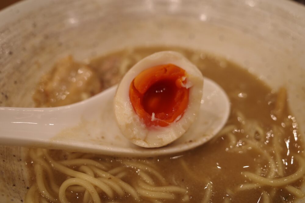 半熟味付卵 青森十六代真っ赤卵