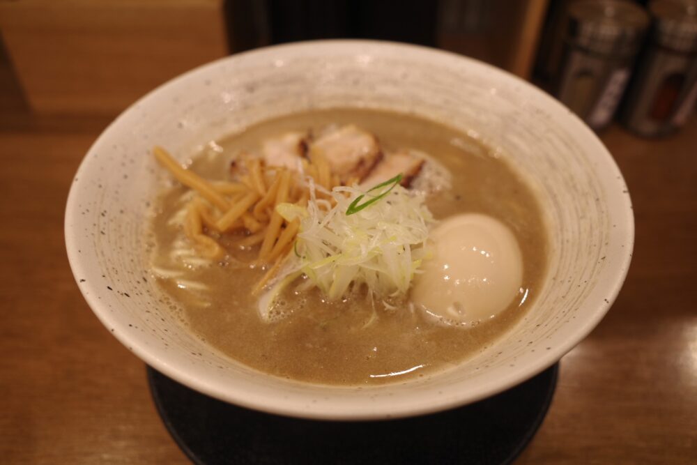 味玉濃厚豚骨ラーメン
