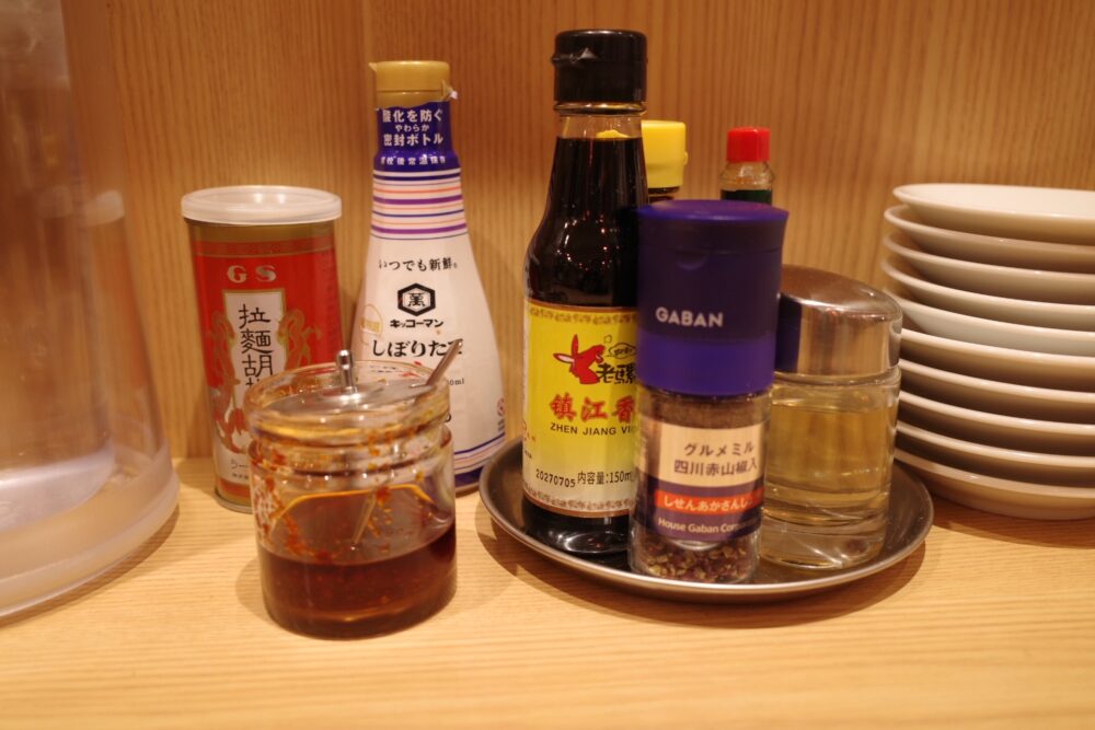 卓上の調味料