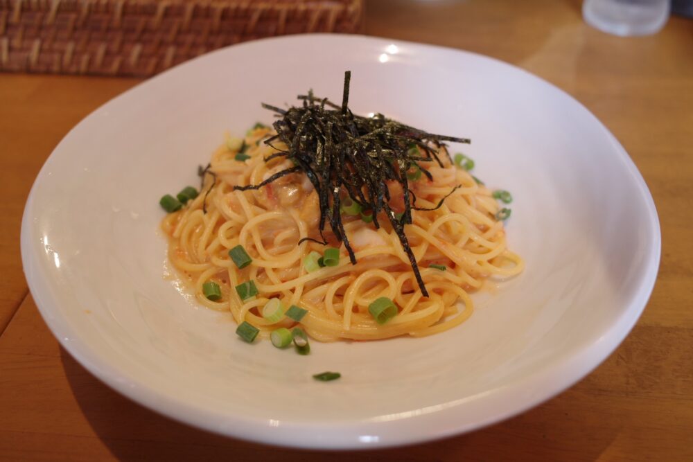 帆立とヤリイカのウニクリームソース