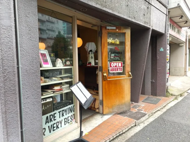 ブレックファスト クラブさん外観