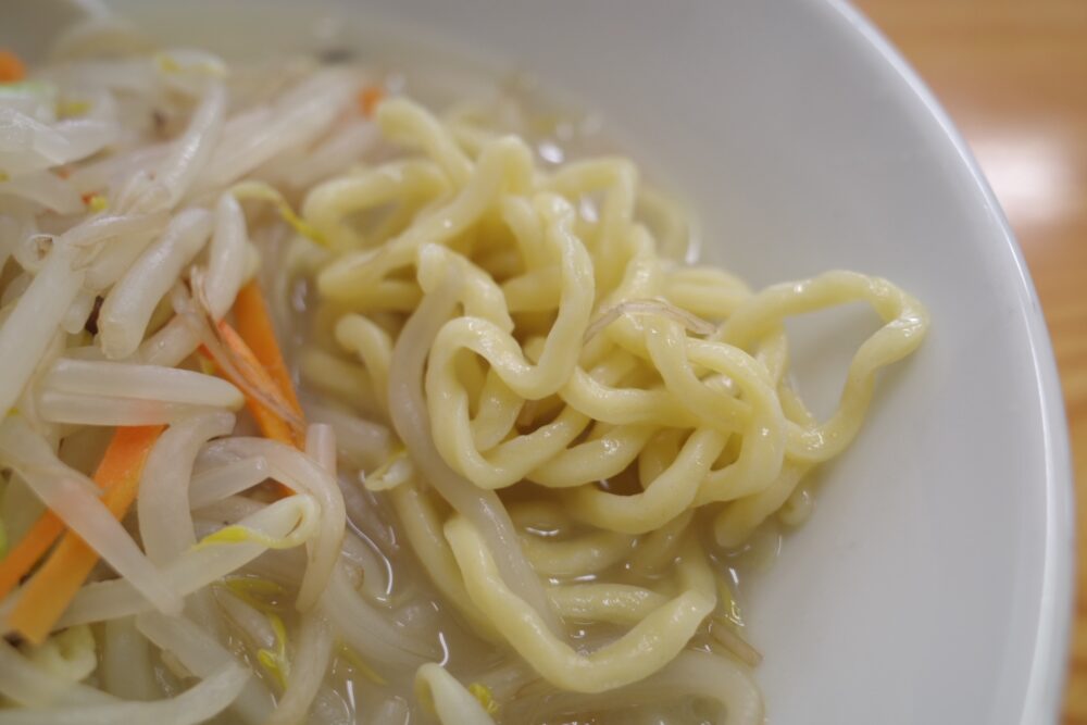 鶏塩タンメンの表面