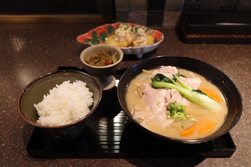 阿波どりのチキン南蛮定食