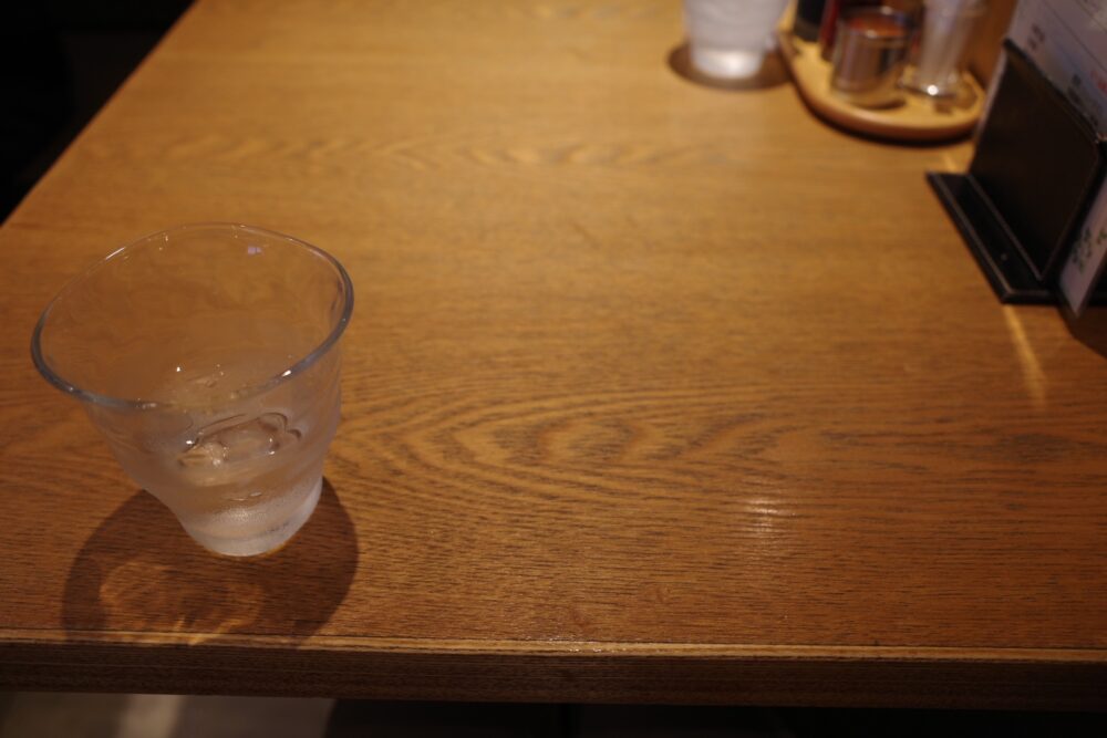 中華naきもちさん店内