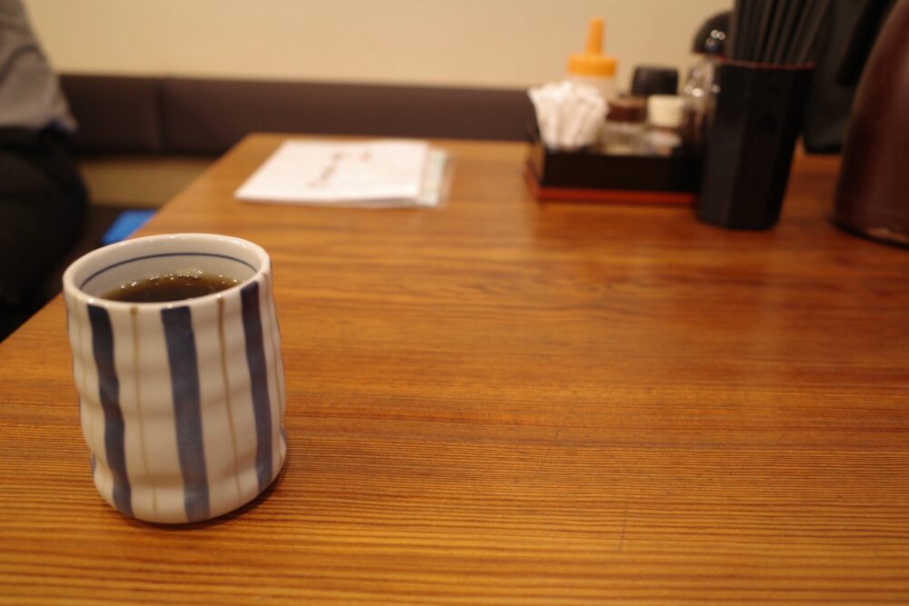 菜肴ますださん店内
