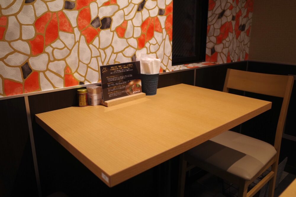 そばshinさん店内
