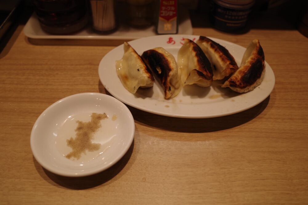 餃子と餃子のたれ