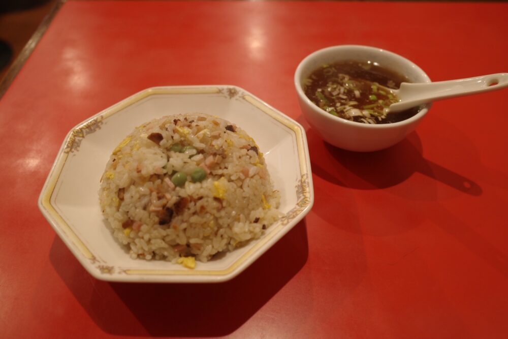 チャーハンとスープ