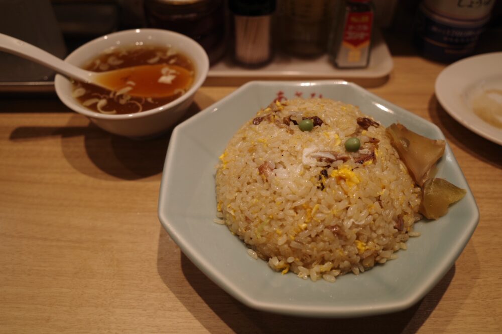 炒飯とスープ