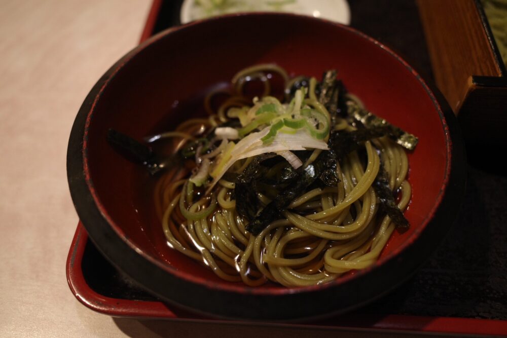 野菜天ざるの表面