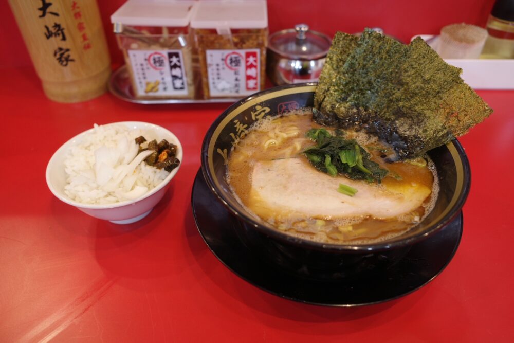 ラーメン＋ライス食べ放題