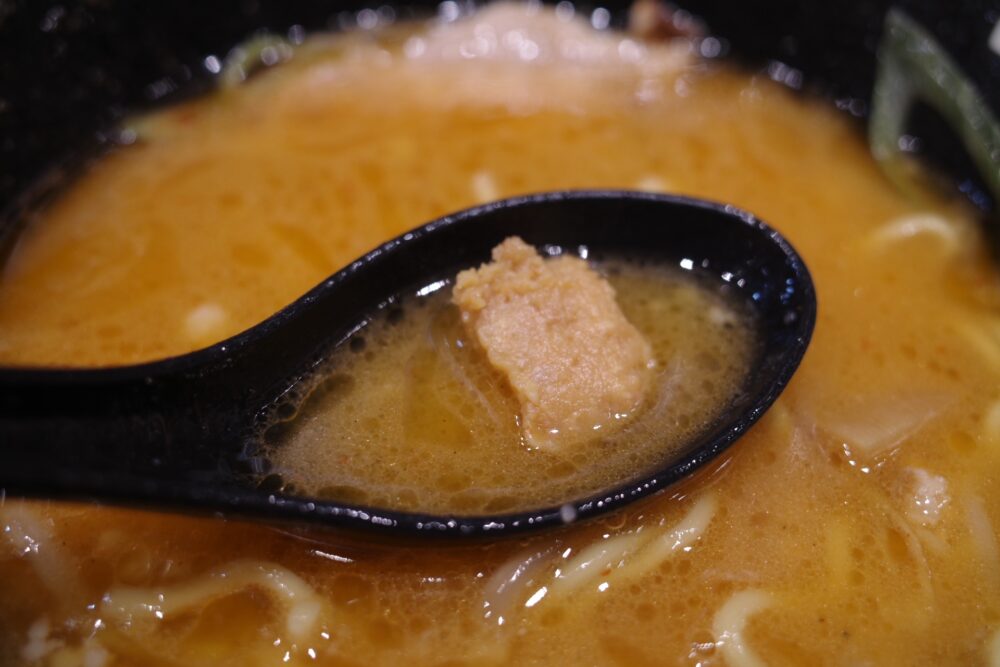 味噌を溶いたスープ