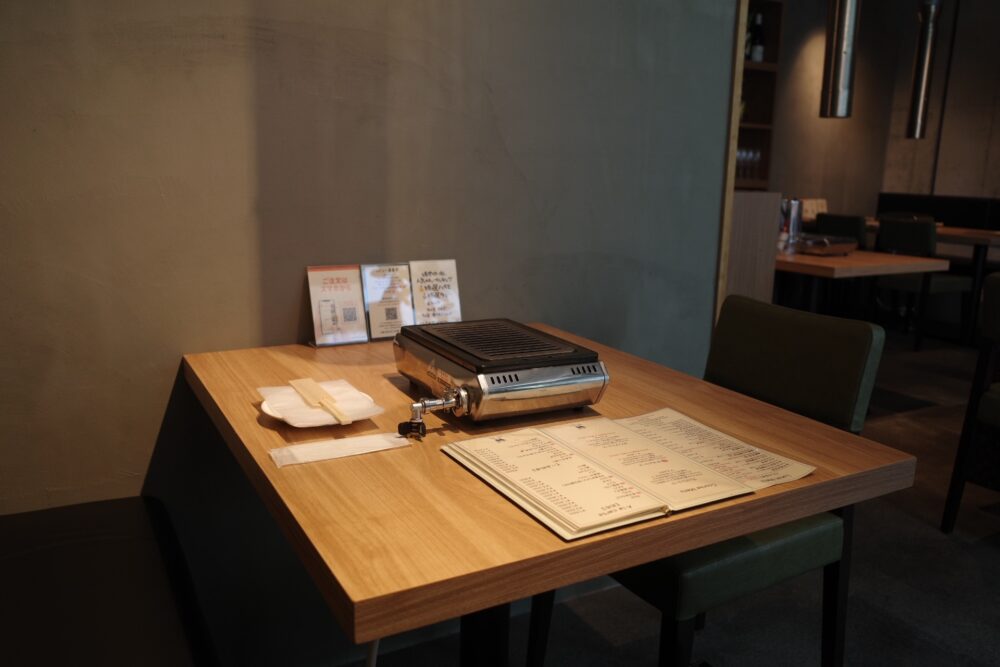 焼肉さいもんさん店内