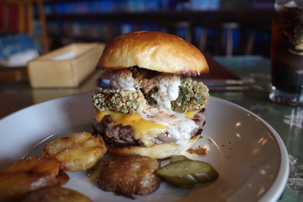 ビーフ&ブロッコリーチーズバーガーの形