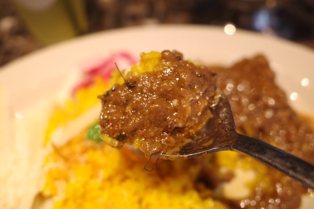 一口のTHE チキンカレー