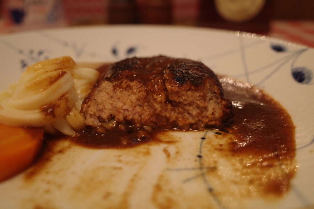 ふわトロハンバーグステーキの断面