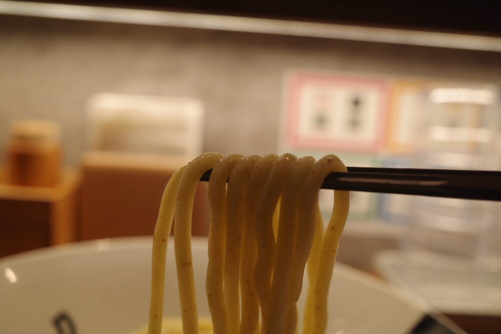 一口の麺