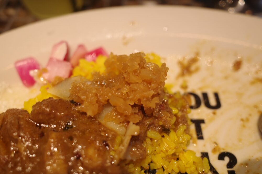 福神漬をのせたご飯