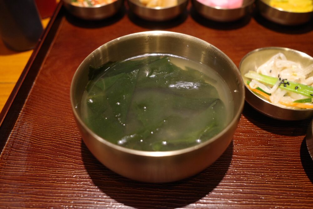 わかめスープ