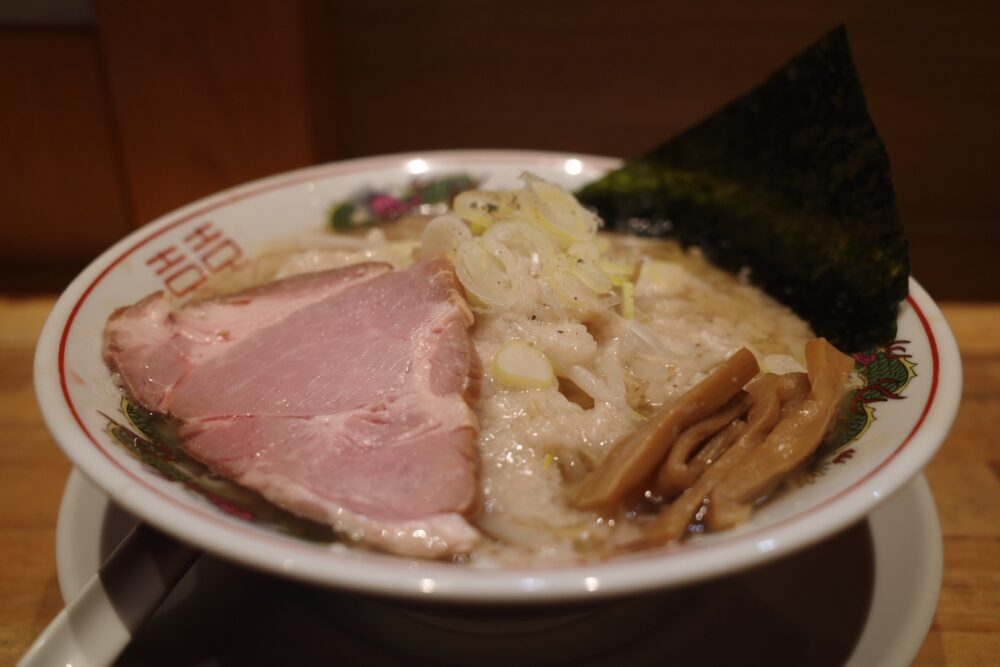 背脂ラーメンの盛り具合