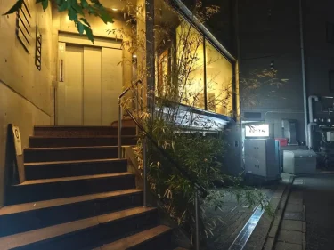 日日うどんさん外観