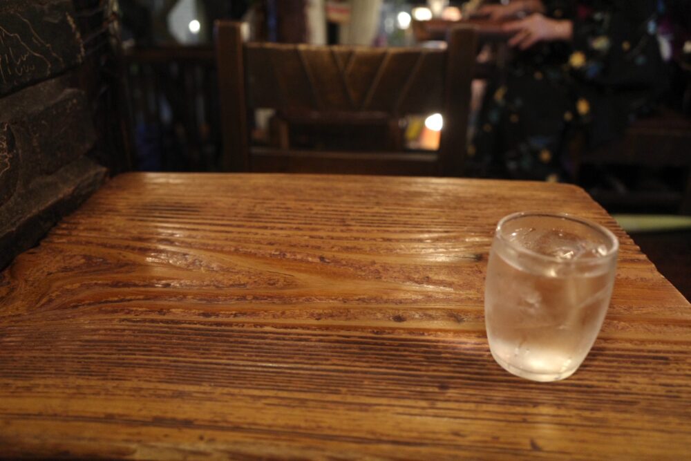 さぼうるさんテーブル