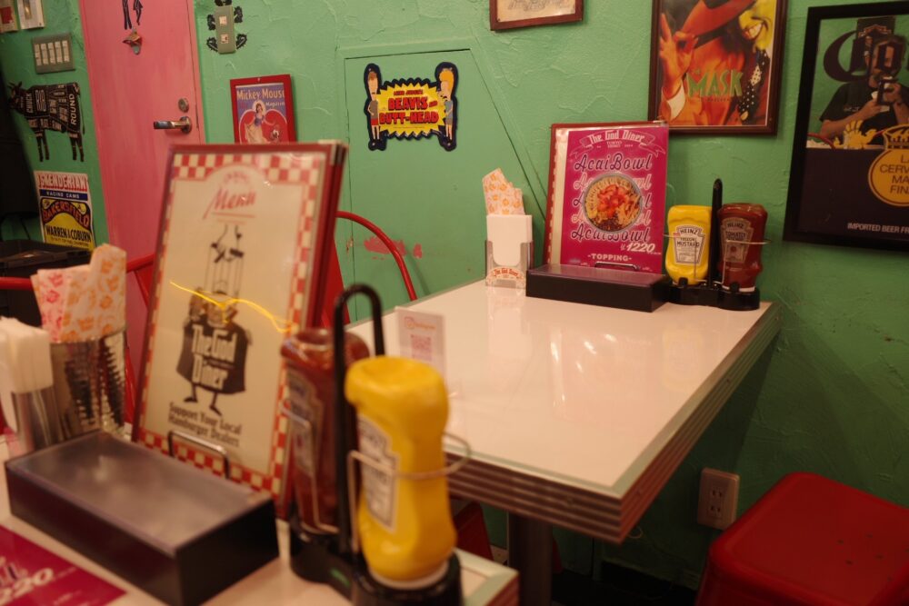 ザ ゴッド ダイナーさん店内