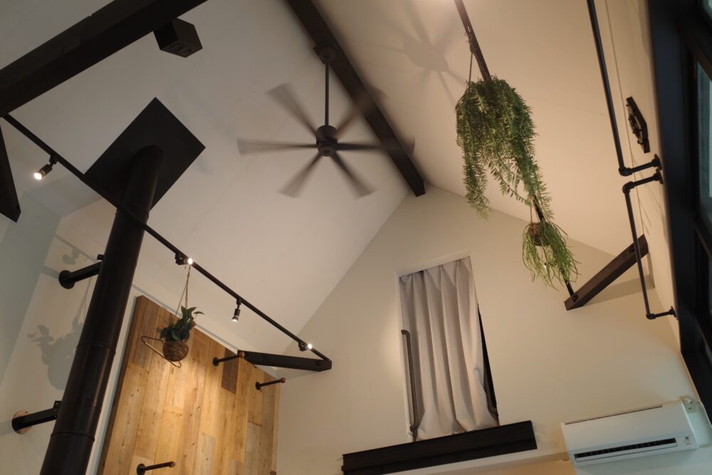 ビーンズ ガレージ コーヒーさんインテリア