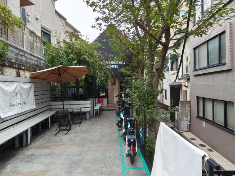 ビーンズ ガレージ コーヒーさん外観