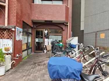 ビストロ ウッフさん外観