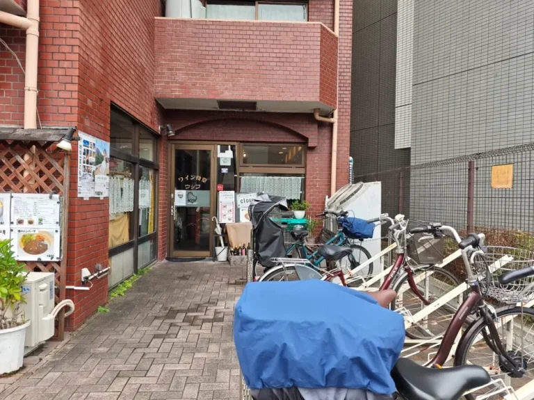 ビストロ ウッフさん外観