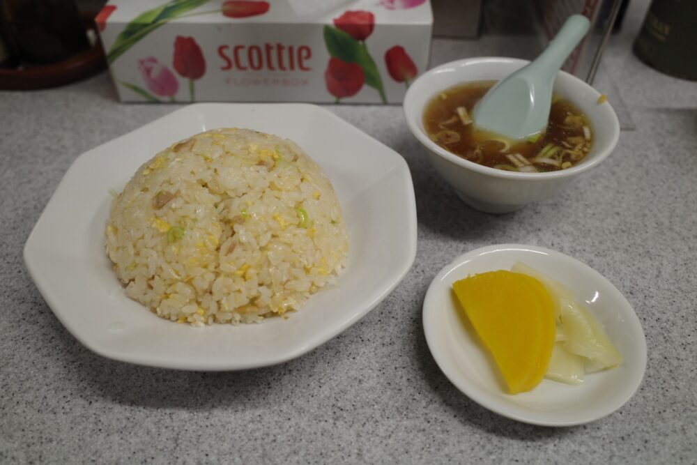 チャーハンとスープ