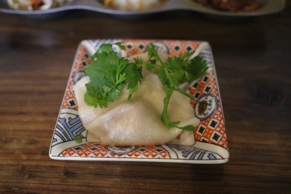 ラムとトマトとパクチーの水餃子