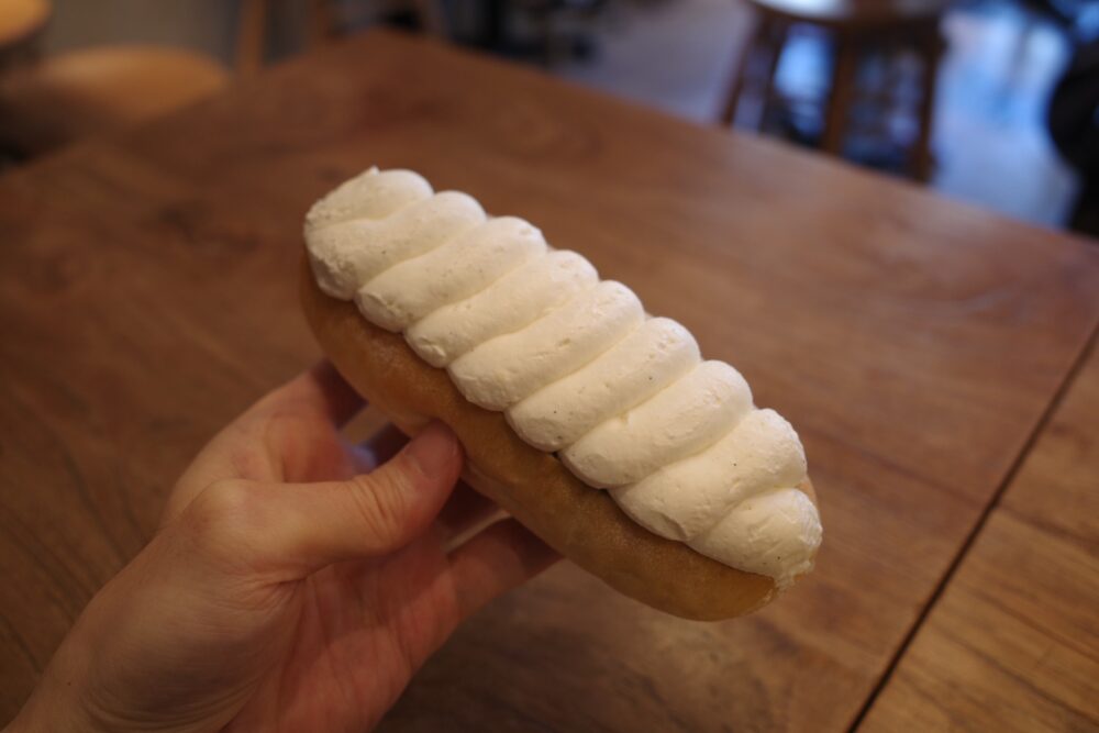 一口のマリトッツォ ドルチェ