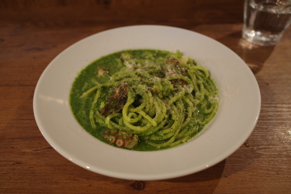 タコジェノベーゼ